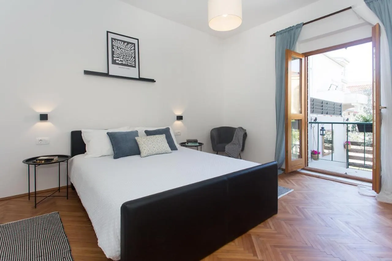 Holiday House Vida Biograd Na Moru Vakantiehuis